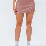 Kiara | Sportlicher Tennis-Skort mit Schlitz