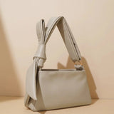 Edith | Minimalistische Leder-Umhängetasche mit Knotengriff