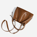 Friederike | Glänzende Handtasche mit Kordelzug