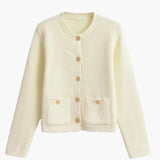 Pia | Klassische Strickjacke mit Taschen-Details