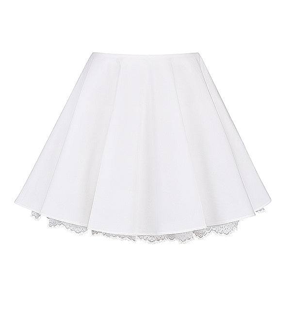 Dagny | Weißes Oberteil mit Puffärmeln und Minirock mit Schleife