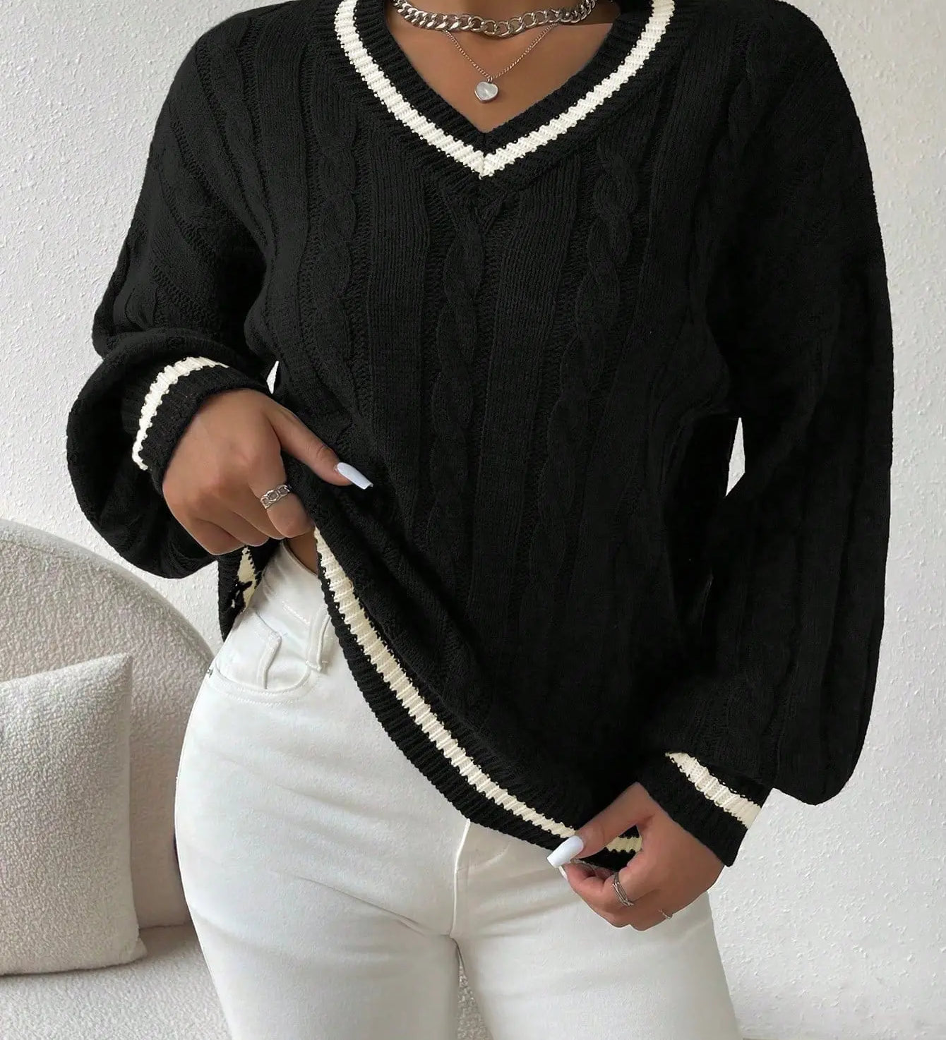 Freja | Gestreiftes Kabelstrickpullover Mit V Neck Zendoo.de