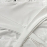 Minikleid mit Halterneck und Skater-Schnitt – Figurbetont & Feminin