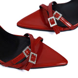 Olive | Lackleder Riemchenabsätze mit goldenen Schnallenakzenten