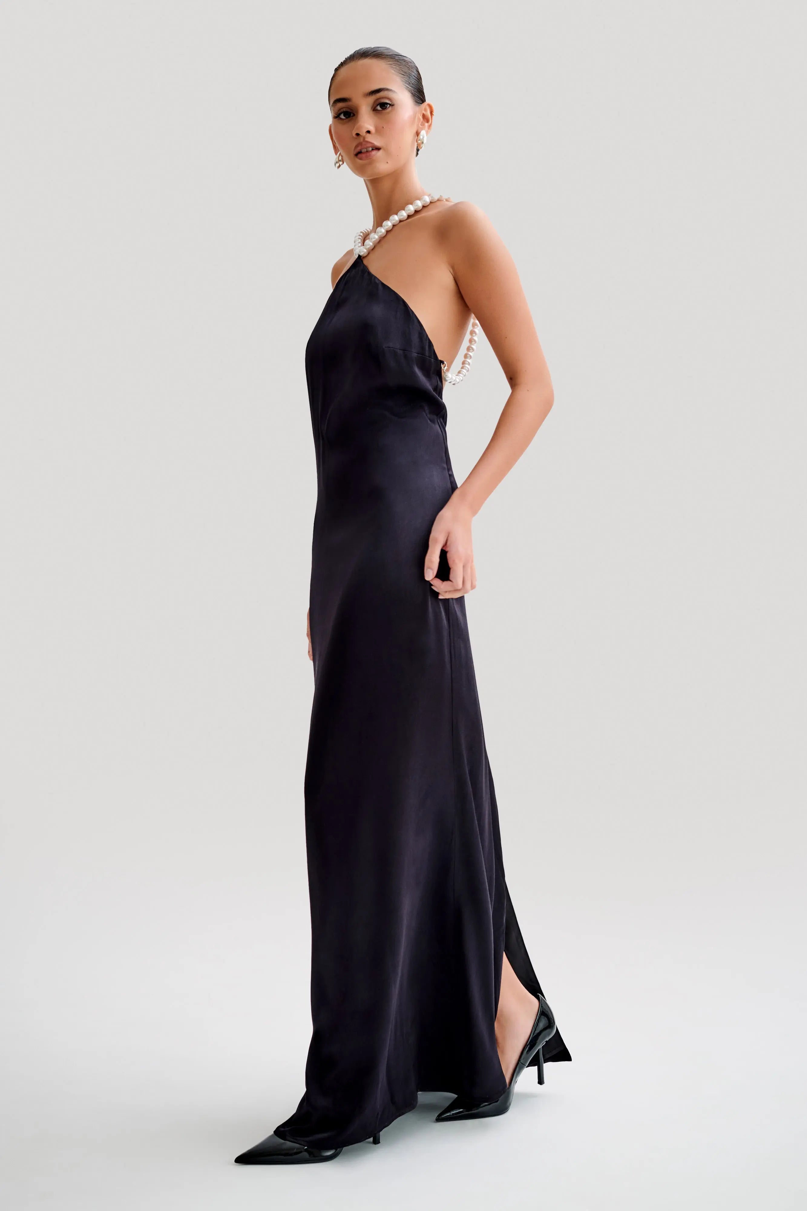 Celine | Blanche Satin Perlenhalter Maxikleid Zendoo.de
