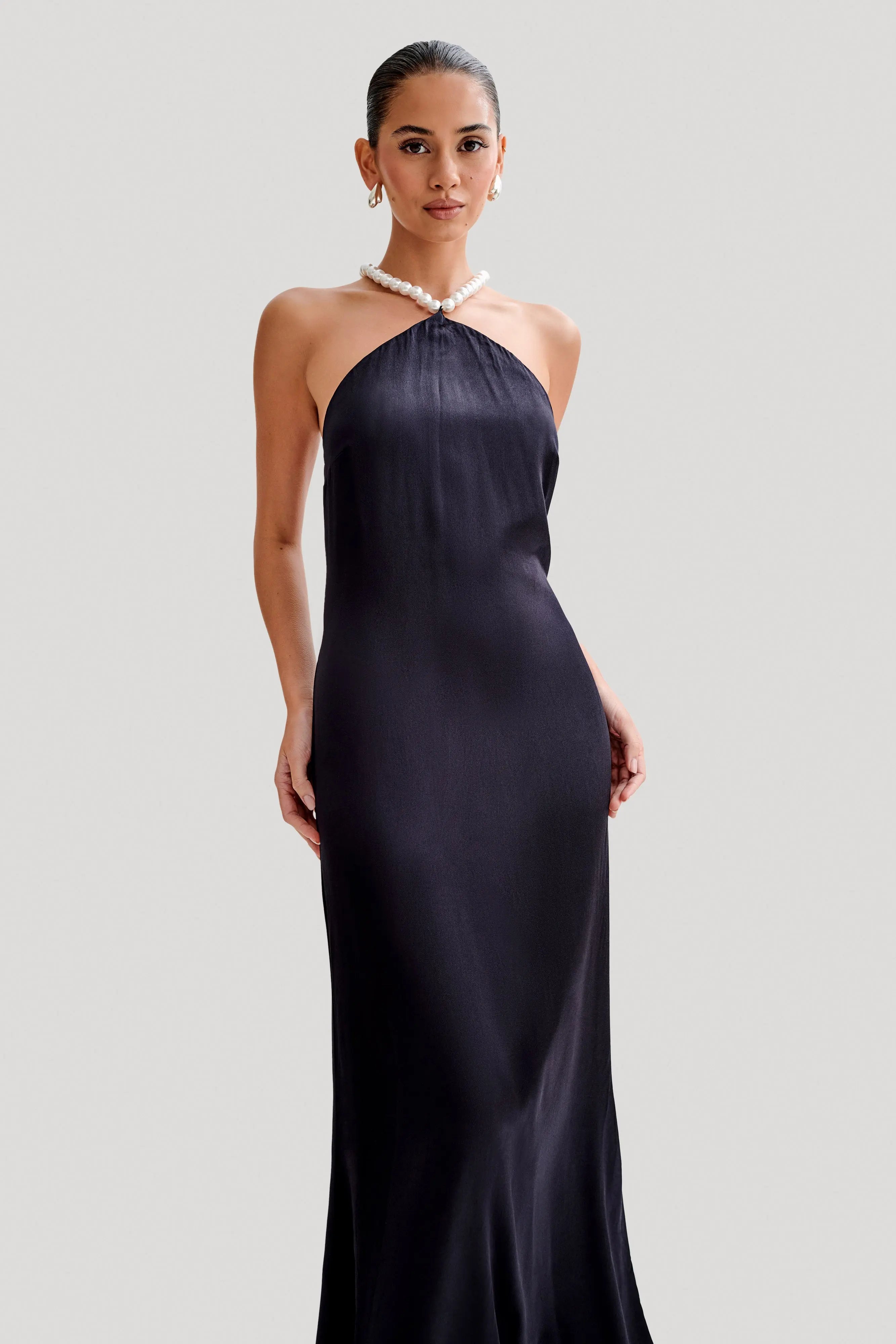 Celine | Blanche Satin Perlenhalter Maxikleid Zendoo.de
