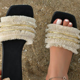 Sommerliche Slides mit Fransen-Detail