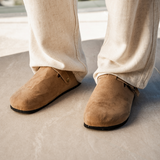 Luke | Bequemer Herren-Clog aus Wildleder mit ergonomischem Fußbett