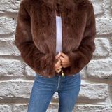 Kuschelige Kunstpelzjacke mit Reißverschluss – Stilvolle Wärme für kalte Tage