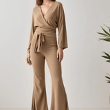 Stella | Feminines Zweiteiler-Set mit Wickeloberteil & Schlaghose