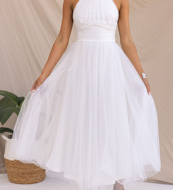 Elegantes Tüllkleid – Halterneck Midikleid mit A-Linie & Schleierkragen