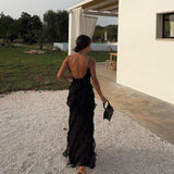 Maxikleid mit Rüschen – Figurbetontes Abendkleid mit Spaghettiträgern