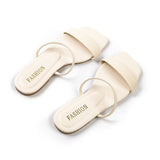 Stilvolle schwarze Sandalen mit minimalistischem Design