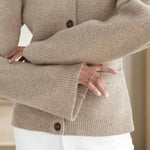 Maria | Klassische Damen-Strickjacke mit Knopfleiste Zendoo.de