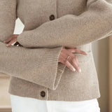 Maria | Klassische Damen-Strickjacke mit Knopfleiste Zendoo.de