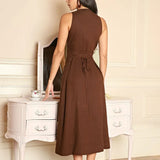 Crystal | Ärmelloses Zuknöpfen Braun Leinen Midikleid mit figurbetonter Passform
