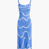 Maisie | Figurschmeichelndes Midikleid mit abstraktem Muster und zarten Spaghettiträgern