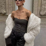 Macy | Weicher Kunstpelz-Mantel im Oversize-Look Zendoo.de