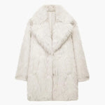 Macy | Weicher Kunstpelz-Mantel im Oversize-Look Zendoo.de