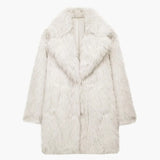 Macy | Weicher Kunstpelz-Mantel im Oversize-Look Zendoo.de