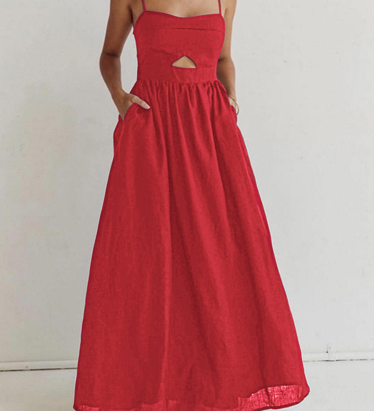 Benedikta | Ärmelloses Maxi-Kleid aus Leinen mit Cut-Out-Detail und Spaghettiträgern