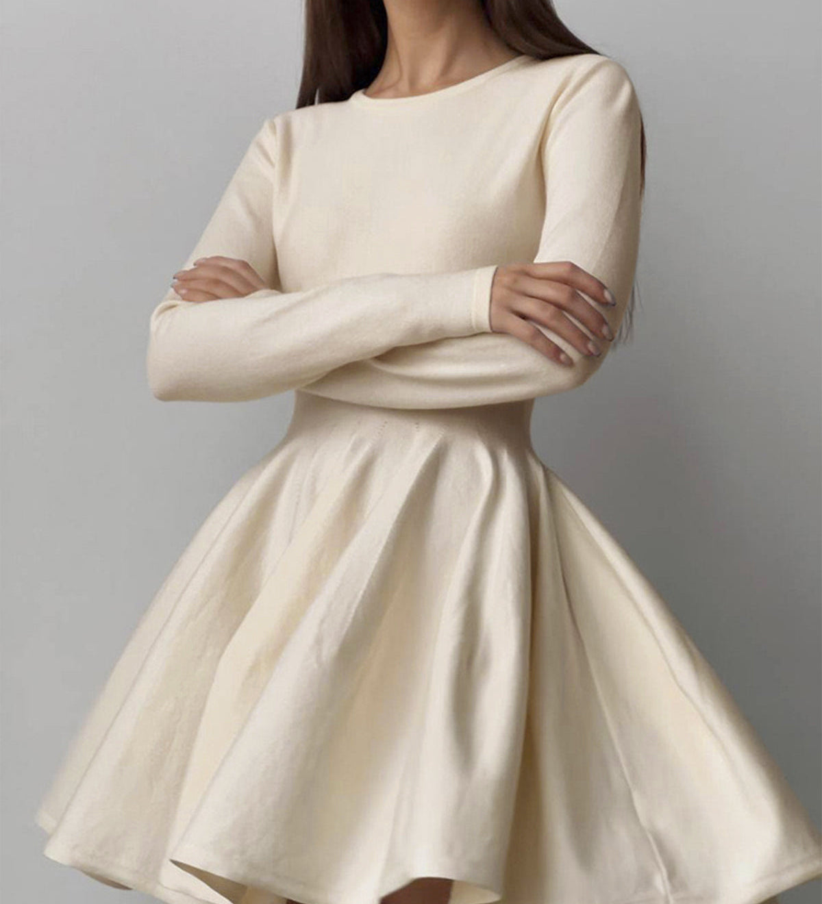 Alina | Elegantes Damen Skaterkleid in Crème mit Langarm