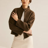 Lia | Kurze braune Jacke mit Stehkragen – Minimalistisch und elegant