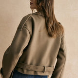 Klara | Kurz geschnittener Wollblazer in Khaki – Stilvolle Eleganz für jeden Anlass