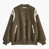 Molly | Lässige Varsity-Jacke im Retro-Stil mit gestreiften Ärmeldetails und gerippten Bündchen