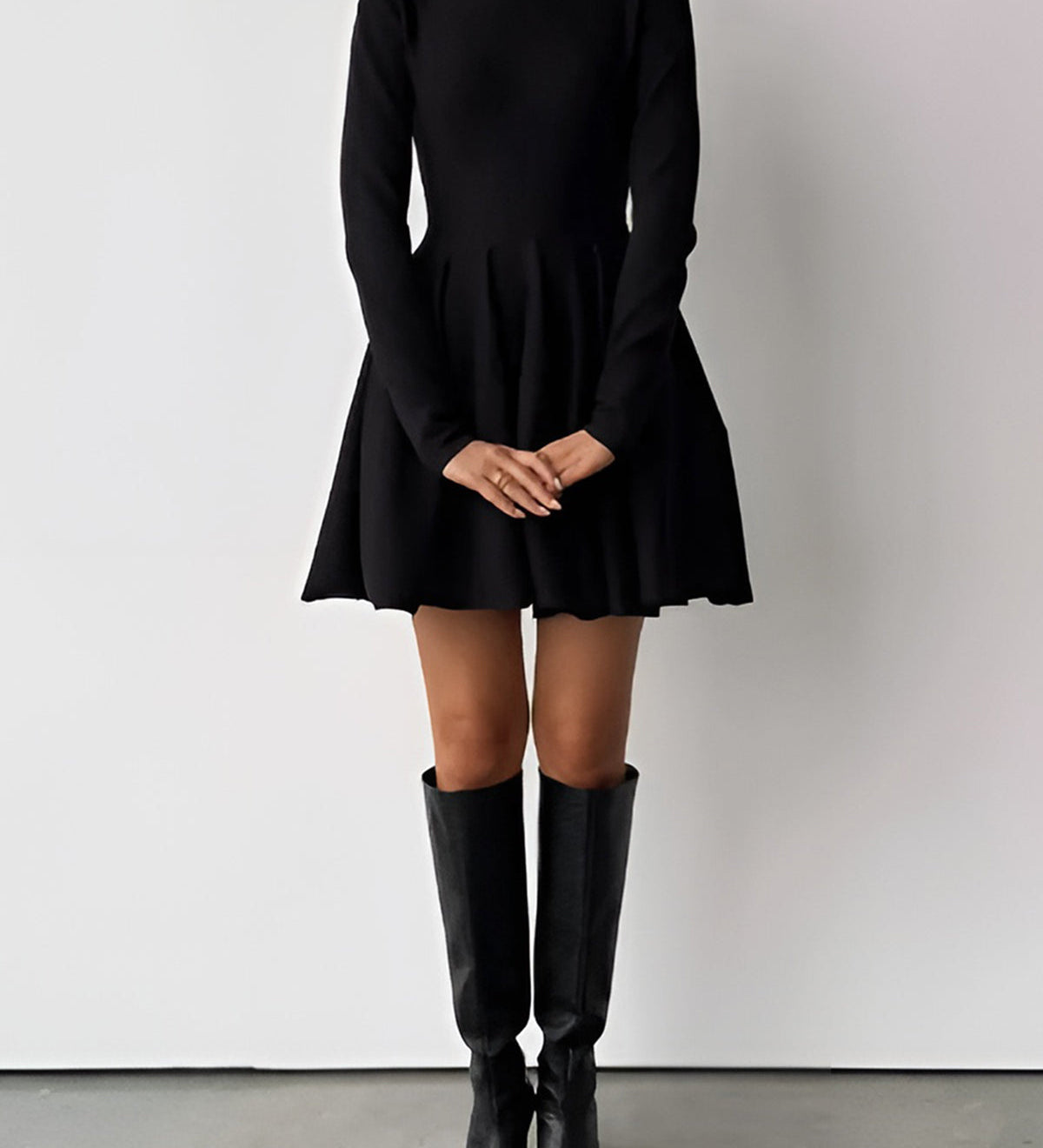 Alina | Elegantes Damen Skaterkleid in Crème mit Langarm