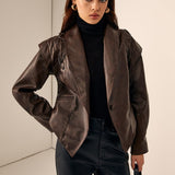 Valeria | Taillierter Lederblazer mit Gürtel – Elegant & Modern