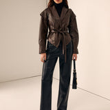 Valeria | Taillierter Lederblazer mit Gürtel – Elegant & Modern