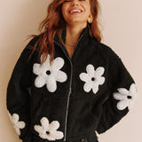 Teddyjacke mit Blumen - ideal für den Frühling 2025