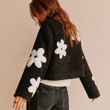 Teddyjacke mit Blumen - ideal für den Frühling 2025