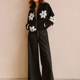 Teddyjacke mit Blumen - ideal für den Frühling 2025