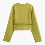 Irina | Gekürzter V Ausschnitt-Blazer für Damen mit stilvollem schmalem Gürtel