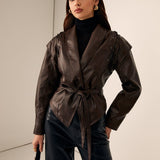 Valeria | Taillierter Lederblazer mit Gürtel – Elegant & Modern