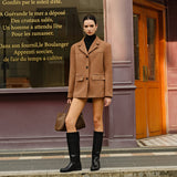 Silke | Lässiger brauner Wildleder-Blazer für Frauen