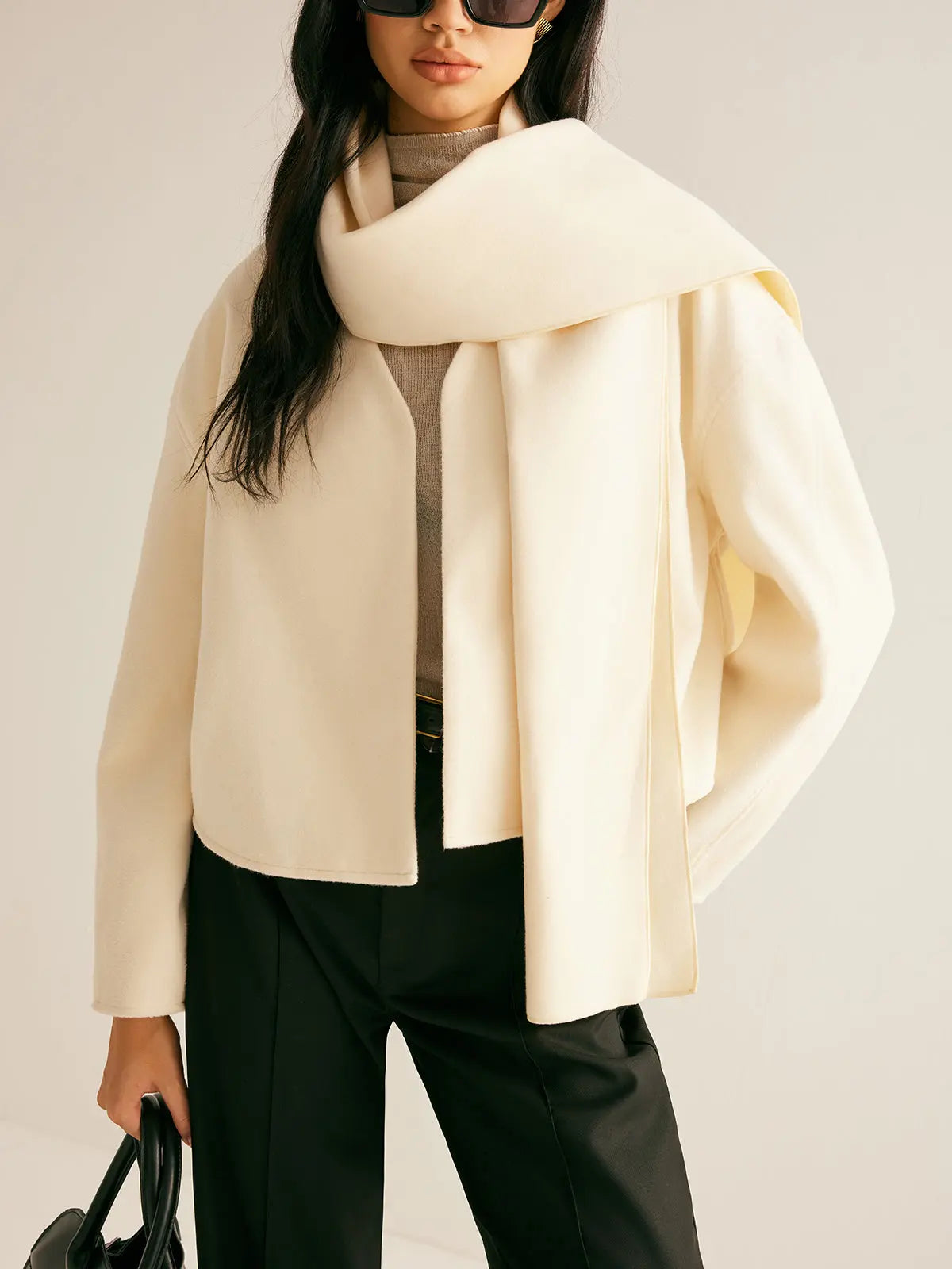 Eva | Klassischer Kurzmantel mit Schal Zendoo.de