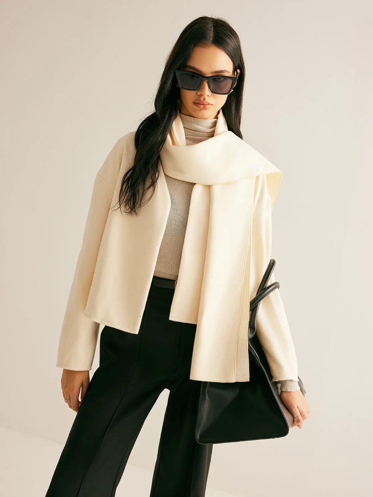 Eva | Klassischer Kurzmantel mit Schal Zendoo.de