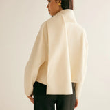 Eva | Klassischer Kurzmantel mit Schal Zendoo.de