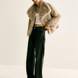 Luxuriöse Kunstfelljacke – Eleganz trifft auf Wärme