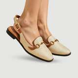 Beige und Braun Slingback-Loafer mit Kettenverzierung