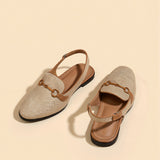 Beige und Braun Slingback-Loafer mit Kettenverzierung