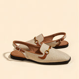 Beige und Braun Slingback-Loafer mit Kettenverzierung