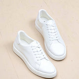 Minimalistische weiße Sneaker – Perfekt für jeden Anlass