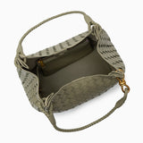 Valeria | Geflochtene schwarze Damenhandtasche aus veganem Leder mit Schulterriemen & goldenen Details