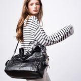 City-Handtasche mit Crossbody-Option und praktischen Fächern