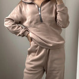 Johanna | Sportlicher Trainingsanzug mit Reißverschluss