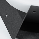 Solarbetriebene LED-Außenlampe mit geometrischem Design